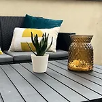 Le Penthouse, Les Bains De