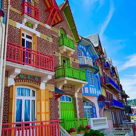 شقة Le Penthouse, Les Bains De *
