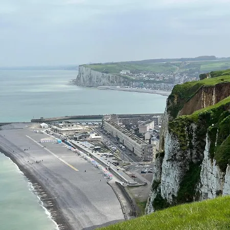 Le Penthouse, Les Bains De アパート メール・レ・バン